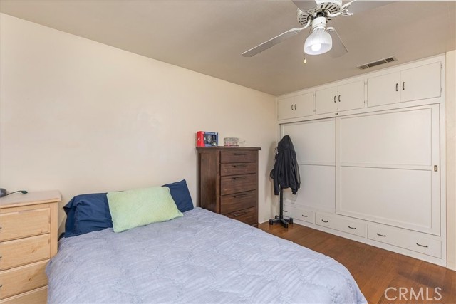 Image 15 of 30 For 4423 Maplewood Place