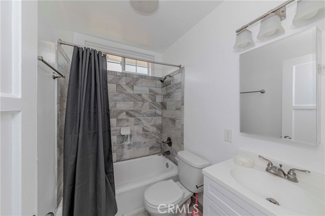 Detail Gallery Image 12 of 32 For 1349 W 35th Pl, Los Angeles,  CA 90007 - – Beds | – Baths