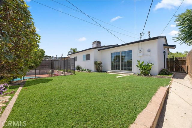 3125 Fillmore Avenue, Bakersfield CA: https://media.crmls.org/medias/a7f74ad5-da4c-4fa1-87b3-79db79c27d89.jpg