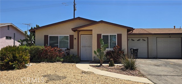 Detail Gallery Image 1 of 18 For 1871 Calle Pasito, Hemet,  CA 92545 - 2 Beds | 1 Baths