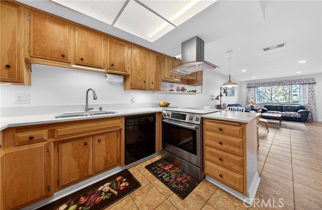 Detail Gallery Image 9 of 23 For 22757 Palm Ave, Grand Terrace,  CA 92313 - 3 Beds | 2 Baths