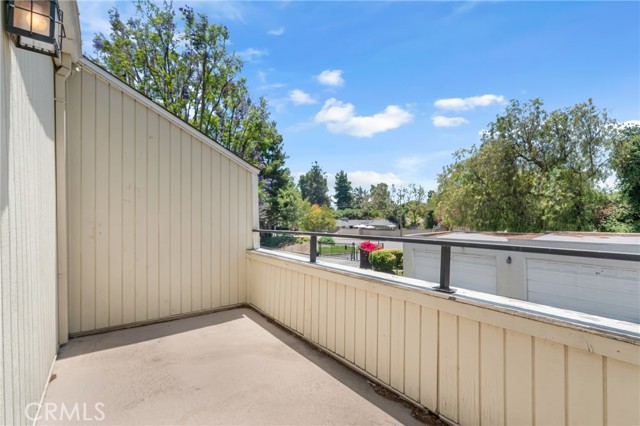 662 Sycamore Avenue, Claremont CA: https://media.crmls.org/medias/a7f7a8a7-acf1-45f9-8055-f7df45c1fb4d.jpg