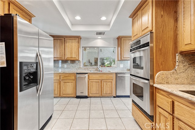 Detail Gallery Image 6 of 29 For 11485 Crafton, Mentone,  CA 92359 - 5 Beds | 3 Baths