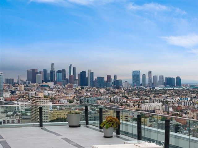 Detail Gallery Image 27 of 30 For 3810 Wilshire Bld #802,  Los Angeles,  CA 90010 - 1 Beds | 1 Baths