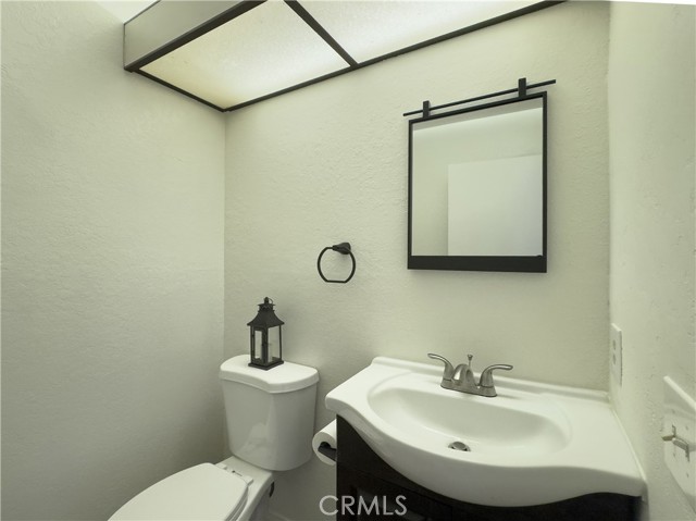 Detail Gallery Image 18 of 48 For 1663 Gatewood Ct, Brea,  CA 92821 - 3 Beds | 2/1 Baths