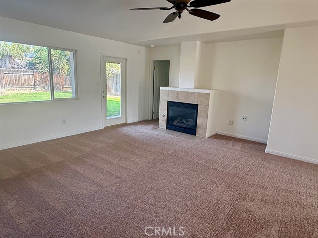 Detail Gallery Image 6 of 19 For 10918 Thunder Falls Ave, Bakersfield,  CA 93312 - 3 Beds | 2 Baths