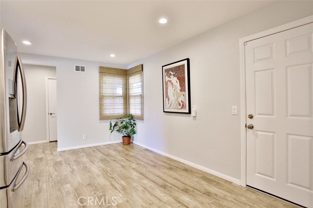 MLS #OC25265040 image #9