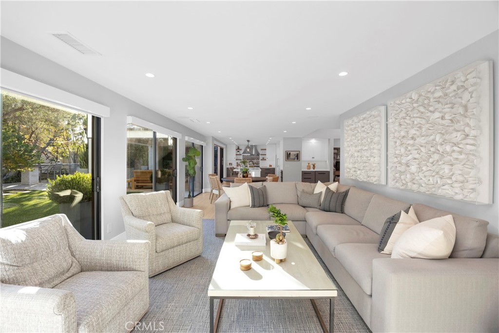 MLS #OC25265999 image #22