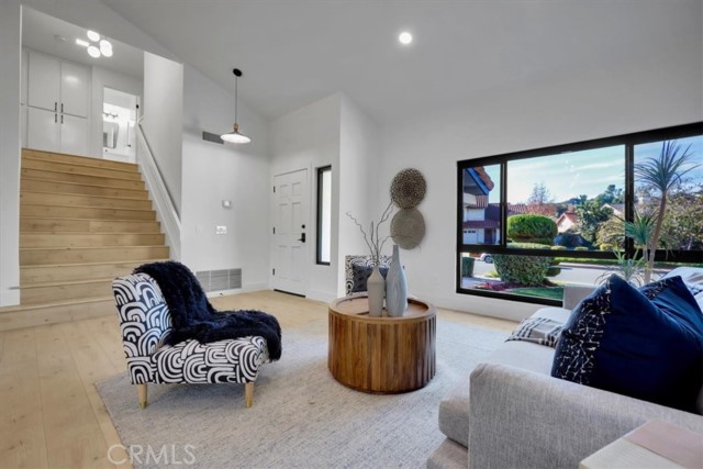 Detail Gallery Image 4 of 45 For 1116 Hedgewood, Diamond Bar,  CA 91765 - 4 Beds | 3 Baths