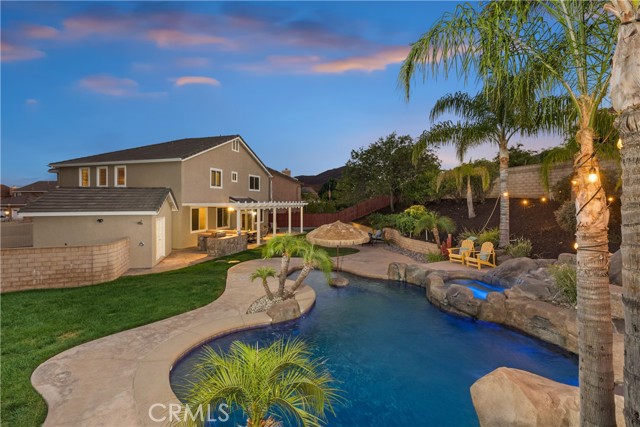 Detail Gallery Image 4 of 58 For 23748 Cloverleaf Way, Murrieta,  CA 92562 - 4 Beds | 3/1 Baths