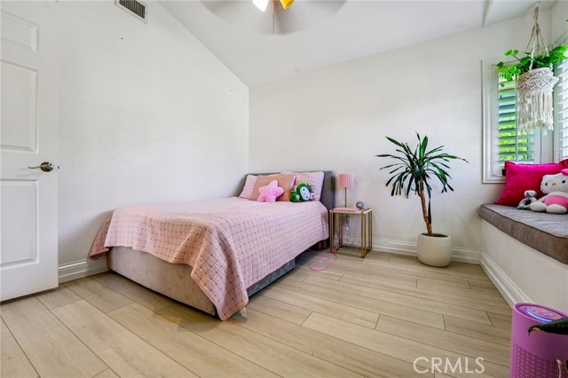 6511 Westview Drive, Riverside CA: https://media.crmls.org/medias/a7fc1af1-ae29-442c-ada5-2153d5bf284d.jpg