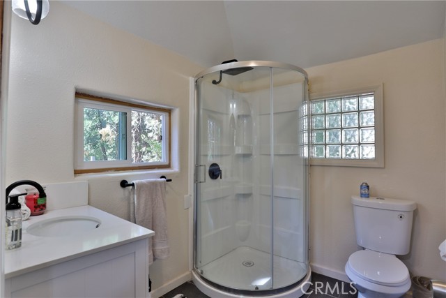 Detail Gallery Image 12 of 28 For 2548 Secret Dr, Running Springs,  CA 92382 - 3 Beds | 2 Baths