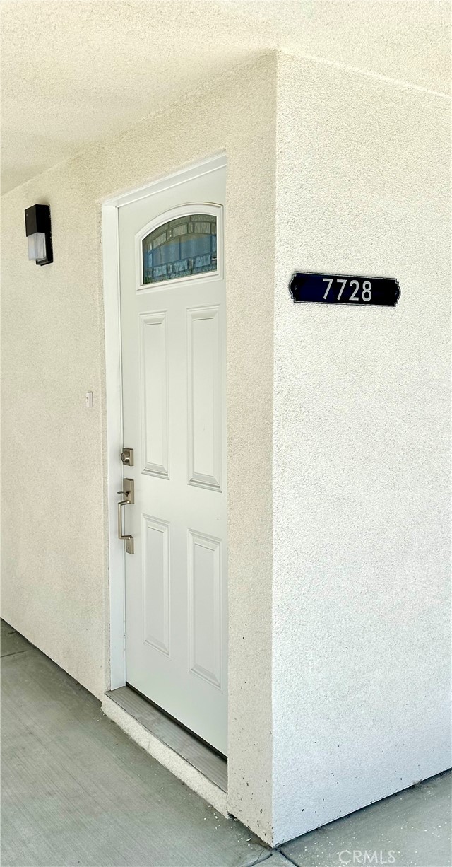 Detail Gallery Image 1 of 26 For 7728 Laurel Canyon Blvd, North Hollywood,  CA 91605 - 3 Beds | 2 Baths