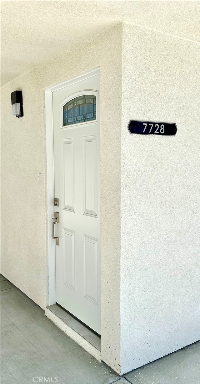 7728 Laurel Canyon Blvd