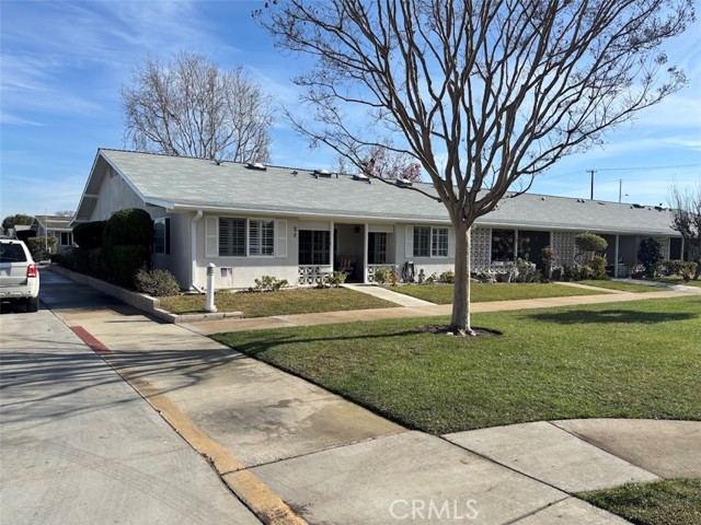 Detail Gallery Image 1 of 25 For 1241 Golden Rain Rd M-3 2f,  Seal Beach,  CA 90740 - 2 Beds | 1 Baths