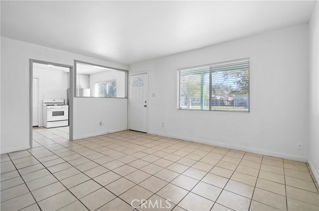 44043 Hoban Avenue, Lancaster CA: https://media.crmls.org/medias/a8001277-bb0c-492b-b17f-f97b25f919cc.jpg
