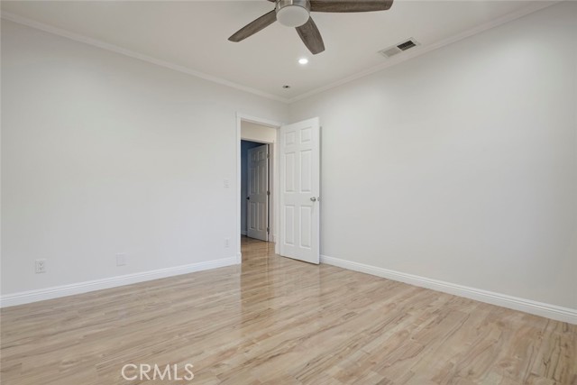 Detail Gallery Image 23 of 33 For 10624 Mcclemont Ave, Tujunga,  CA 91042 - 3 Beds | 3 Baths