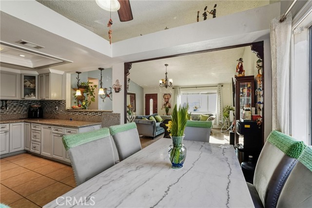 Detail Gallery Image 9 of 27 For 10531 Elm, Bloomington,  CA 92316 - 3 Beds | 2 Baths