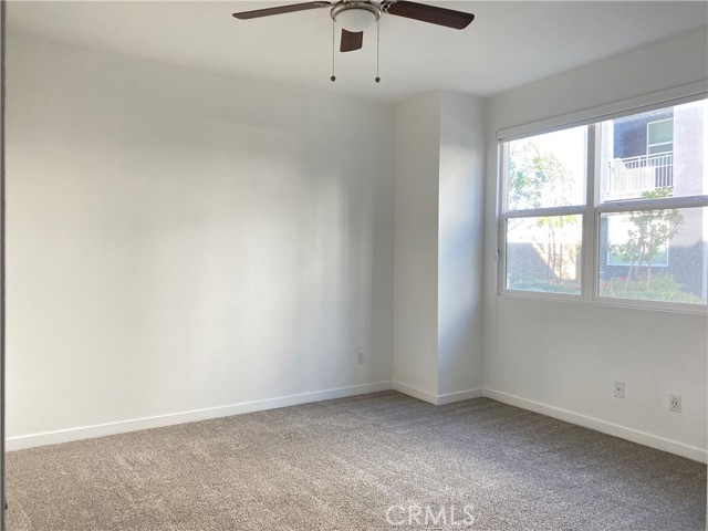 2312 Synergy, Irvine CA: https://media.crmls.org/medias/a80223be-2e42-4e2e-a78c-04074df1db97.jpg