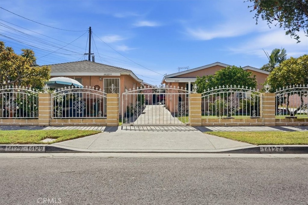 Quadruplex at 14127 Colorado Ave