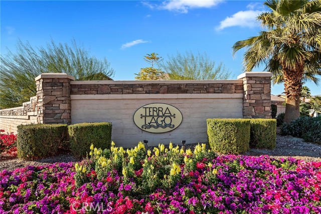 42911 Dell Lago Court, Indio CA: https://media.crmls.org/medias/a8038f97-4290-4d0e-9100-72433349392f.jpg