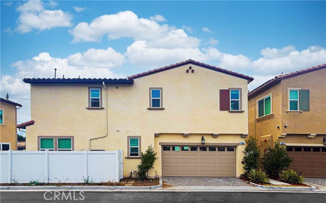 Front Image Thumbnail for CRWS26057575