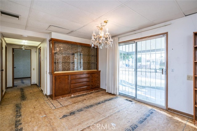 990 Santa Elena Way, Hemet CA: https://media.crmls.org/medias/a8046998-7e4c-4388-8870-c652862213f4.jpg