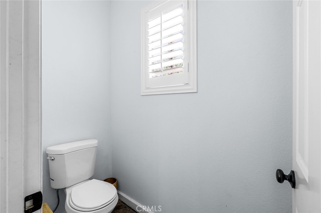 https://media.crmls.org/medias/a804a447-1c04-4909-b456-748ef3e78d4c.jpg?preset=X-Large