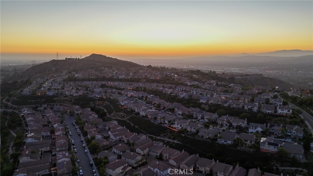 https://media.crmls.org/medias/a8054814-98a4-4c9e-98fa-139a28b35e98.jpg?preset=X-Large