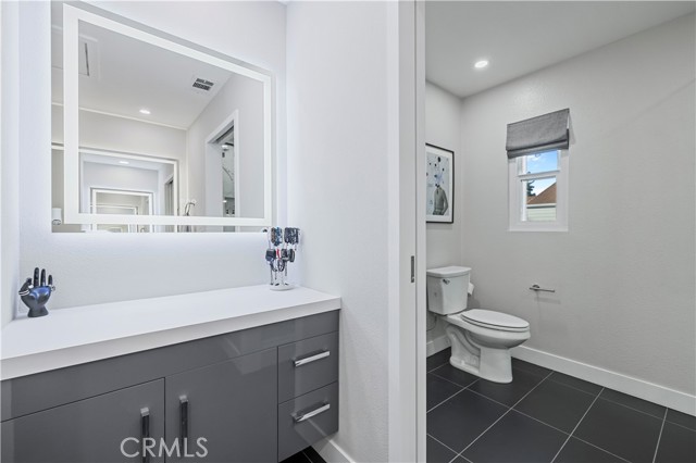 Detail Gallery Image 27 of 46 For 10061 Melinda Way #2,  Northridge,  CA 91325 - 2 Beds | 2/1 Baths