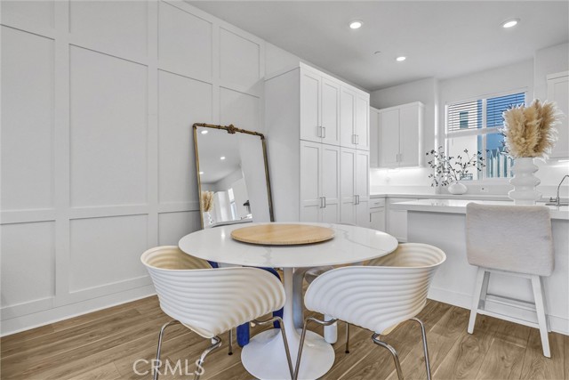 275 Sash, Irvine CA: https://media.crmls.org/medias/a8055f77-344a-4a6d-ac35-05d55d089996.jpg