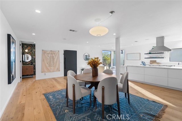 Detail Gallery Image 19 of 65 For 1079 San Jose Ave, Burbank,  CA 91501 - 4 Beds | 3/1 Baths