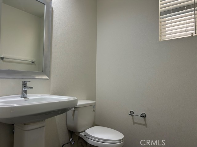 Detail Gallery Image 7 of 32 For 12259 Lima Way, Sylmar,  CA 91342 - 4 Beds | 3 Baths