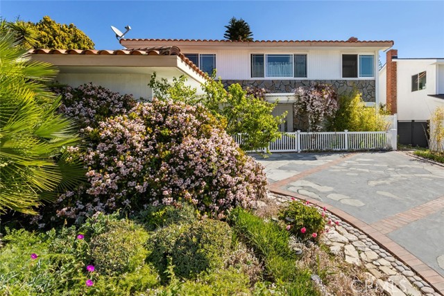 28502 Lomo Drive, Rancho Palos Verdes, California 90275, 5 Bedrooms Bedrooms, ,2 BathroomsBathrooms,Residential,Sold,Lomo,SB22045673