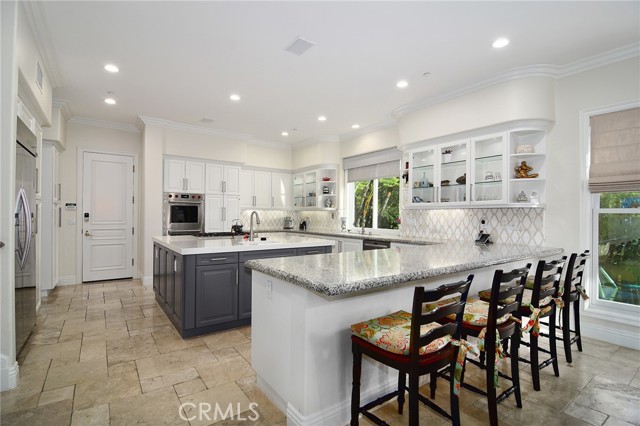 Detail Gallery Image 18 of 59 For 19134 Briarfield Way, Tarzana,  CA 91356 - 6 Beds | 7/1 Baths