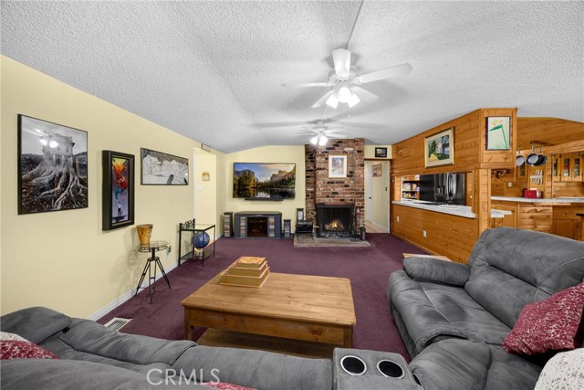 Detail Gallery Image 9 of 65 For 1005 E Woodland Ln, Glendora,  CA 91741 - 4 Beds | 3 Baths