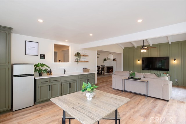 8975 Azucena Avenue, Atascadero CA: https://media.crmls.org/medias/a8081f14-9fc7-4d85-9c73-812cc8bef84e.jpg