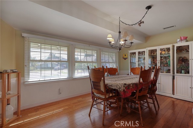 Detail Gallery Image 11 of 31 For 16837 Itasca, Northridge,  CA 91343 - 4 Beds | 3 Baths