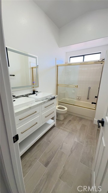 22547 Cascade, Canyon Lake CA: https://media.crmls.org/medias/a80855b2-99a9-4c7b-bae4-0b72ac891369.jpg