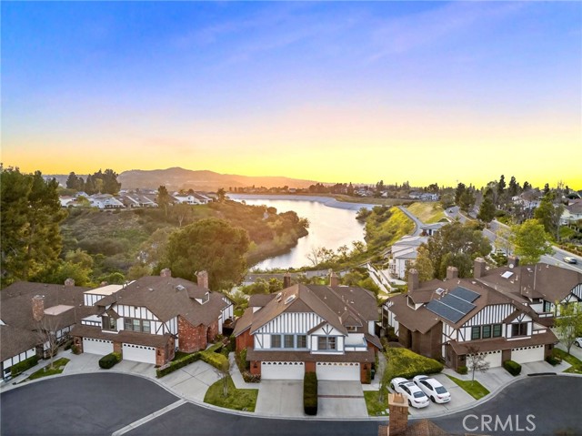 Detail Gallery Image 7 of 69 For 964 S Rim Crest, Anaheim,  CA 92807 - 2 Beds | 2/1 Baths