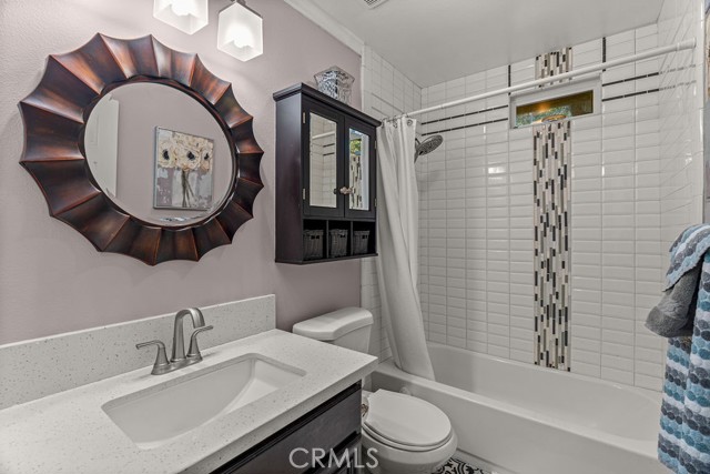 Detail Gallery Image 22 of 38 For 1360 Ashton Park Ln, Thousand Oaks,  CA 91320 - 3 Beds | 2/1 Baths