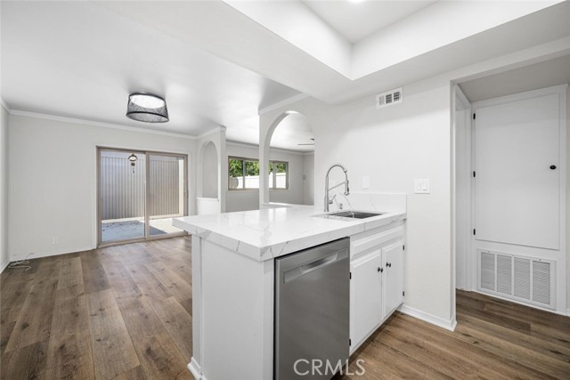 Detail Gallery Image 17 of 44 For 4060 Orange, Cypress,  CA 90630 - 3 Beds | 2 Baths