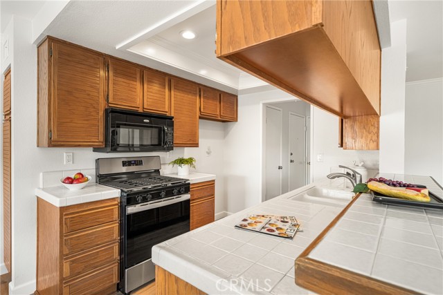 Detail Gallery Image 16 of 36 For 25266 Birch Grove Ln #6,  Lake Forest,  CA 92630 - 2 Beds | 2 Baths