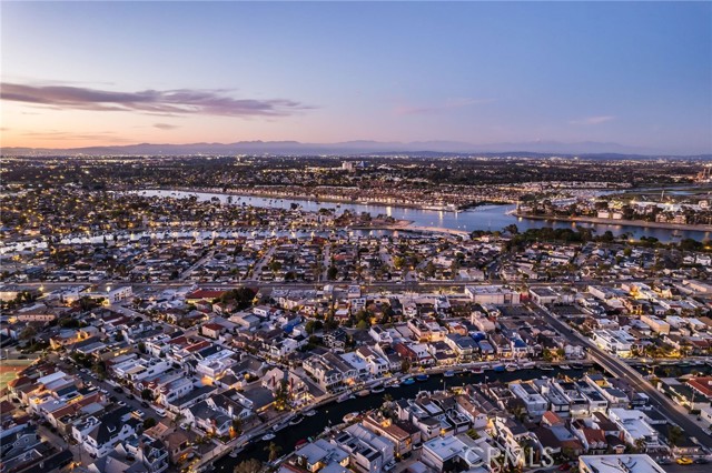 Detail Gallery Image 37 of 37 For 58 Rivo Alto Canal, Long Beach,  CA 90803 - 3 Beds | 3/1 Baths