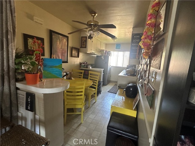 Detail Gallery Image 13 of 15 For 829 S Flower St, Inglewood,  CA 90301 - – Beds | – Baths