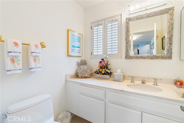 4176 Delphi Circle, Huntington Beach CA: https://media.crmls.org/medias/a80bdbd4-66c9-4086-a48a-c2f1161dc6b0.jpg