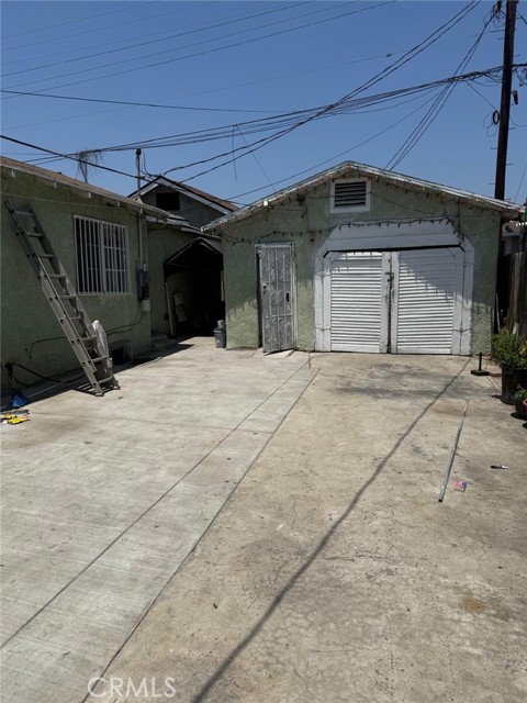 Detail Gallery Image 20 of 22 For 917 E 42nd St, Los Angeles,  CA 90011 - – Beds | – Baths