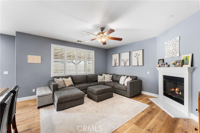 4122 Rainer, Lancaster CA: https://media.crmls.org/medias/a80c4644-030e-4d7b-b913-7f34d7ca90b5.jpg