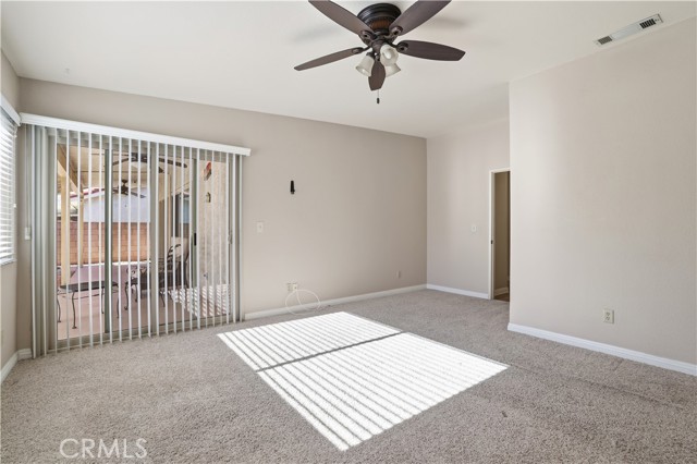 Detail Gallery Image 9 of 22 For 2635 Beech Tree, Hemet,  CA 92545 - 3 Beds | 2 Baths