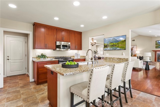 1551 Rainbow Drive, North Tustin CA: https://media.crmls.org/medias/a80d39d2-16ba-4e38-8557-f22cab7ab359.jpg